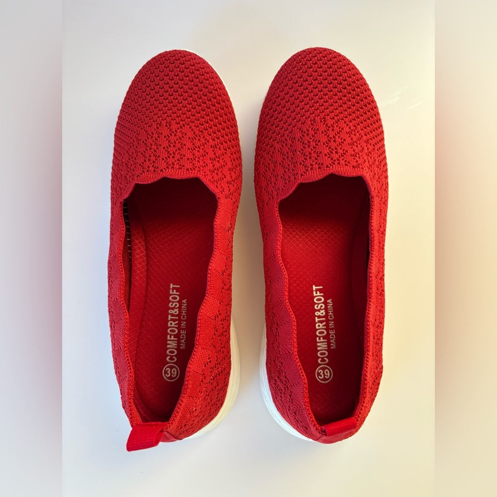 Puxowe Red Women’s Casual Knit Slip-On Walking Loafer with White Soles-Size 8.5